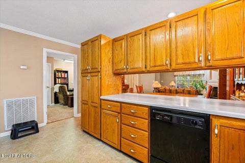 Tiny photo for 165 Elizabethton Way, Clinton, TN 37716 (MLS # 1354514)