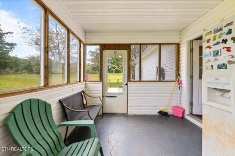 Tiny photo for 165 Elizabethton Way, Clinton, TN 37716 (MLS # 1354514)