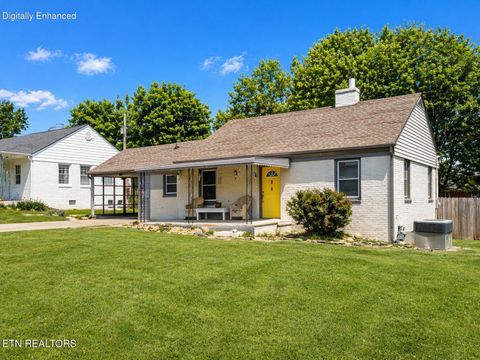 Photo of 204 Boxwood Ave, Alcoa, TN 37701 (MLS # 1337929)