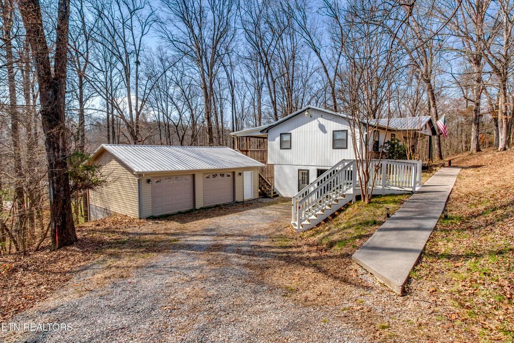 Photo of 521 Sourdough Hollow Rd, Kodak, TN 37764 (MLS # 1332179)