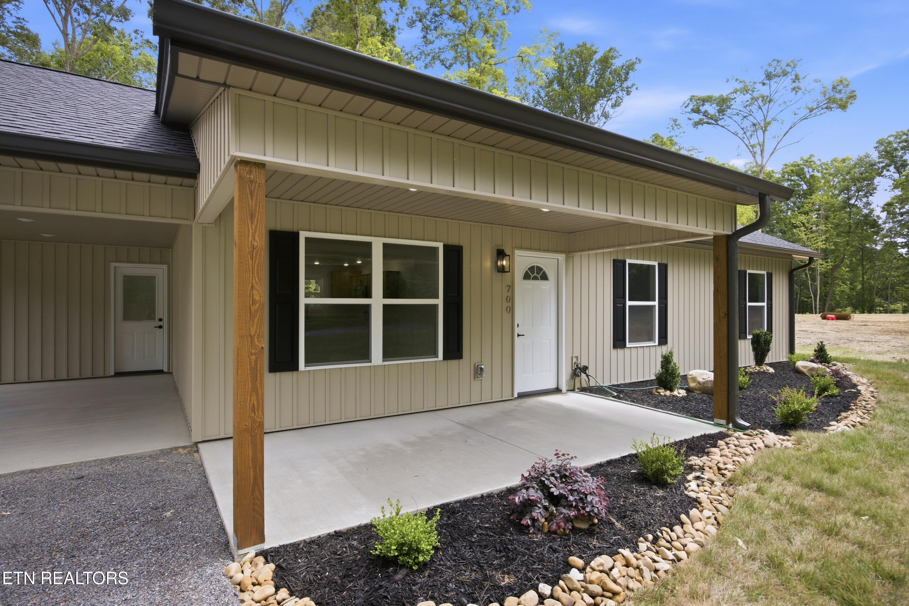 700 Holly Glen Rd