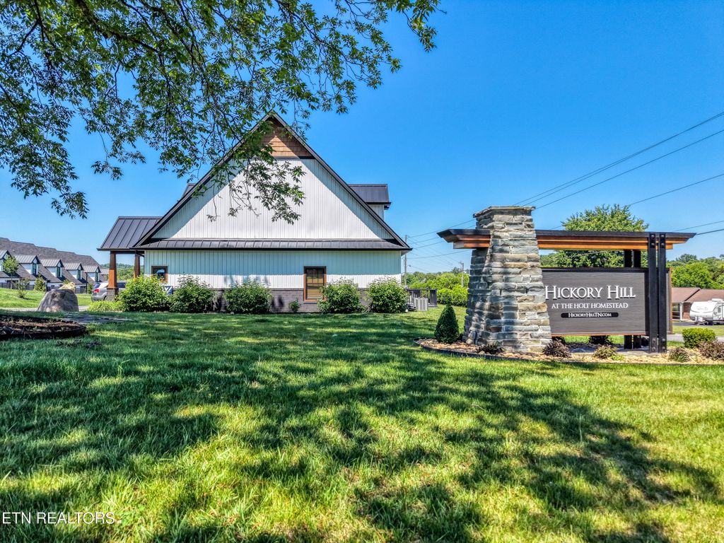 Photo of 410 Fleeta Williams Way, Sevierville, TN 37862 (MLS # 1340971)