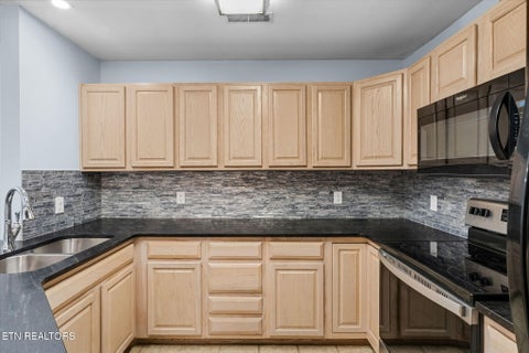 Tiny photo for 630 Sunrise Circle, Sevierville, TN 37862 (MLS # 1356982)