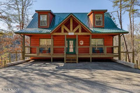 1531 Bear Valley Rd Sevierville TN 37876