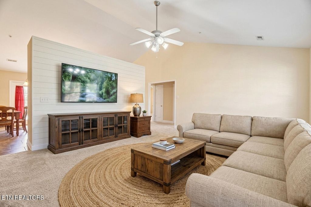 Photo of 2025 Sequoyah Ave, Maryville, TN 37804 (MLS # 1337160)