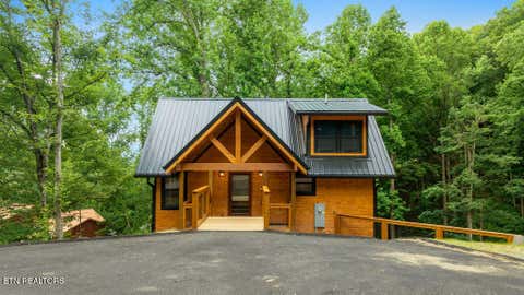 Photo of 1123 Raintree Rd, Gatlinburg, TN 37738 (MLS # 1353231)