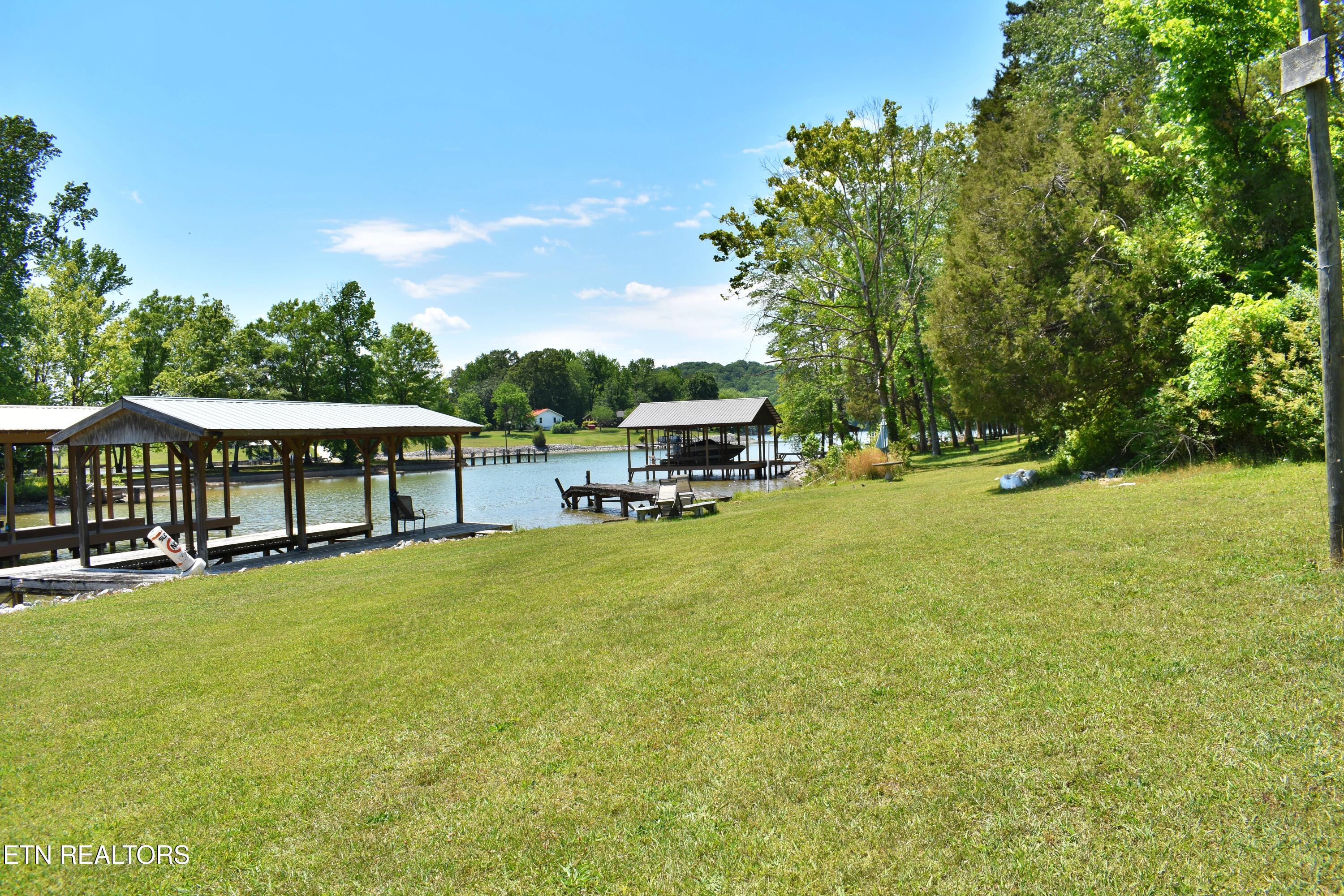 3442 River Rd