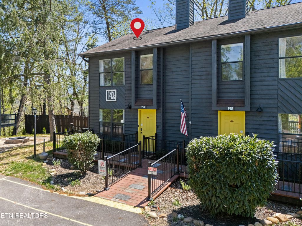 Photo of 3720 Plaza Way #146, Pigeon Forge, TN 37863 (MLS # 1260175)