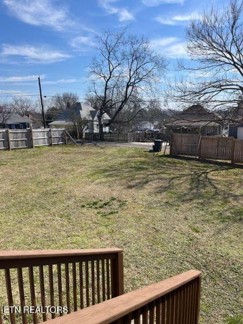 Tiny photo for 530 Watauga Ave, Knoxville, TN 37917 (MLS # 1327676)