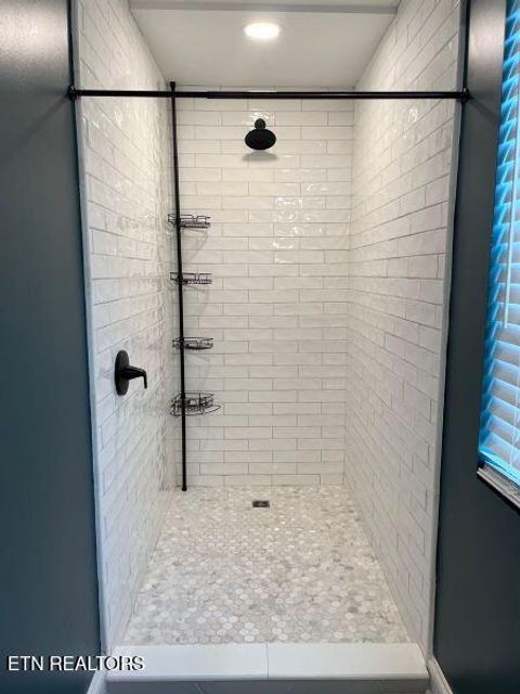 Tiny photo for 530 Watauga Ave, Knoxville, TN 37917 (MLS # 1327676)