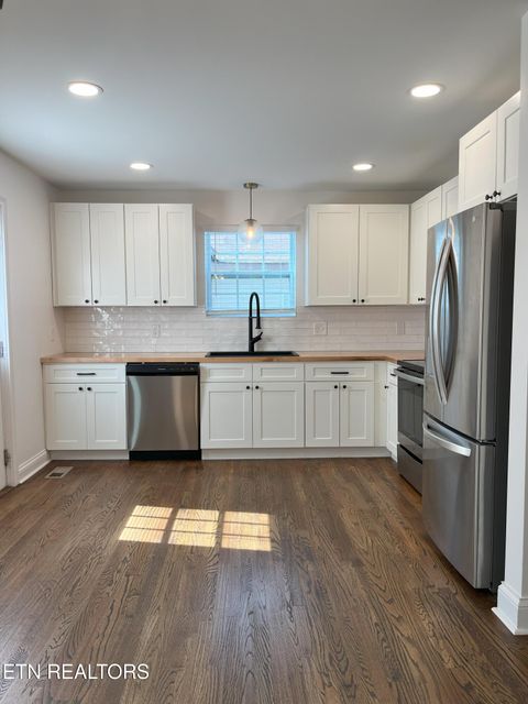 Tiny photo for 530 Watauga Ave, Knoxville, TN 37917 (MLS # 1327676)
