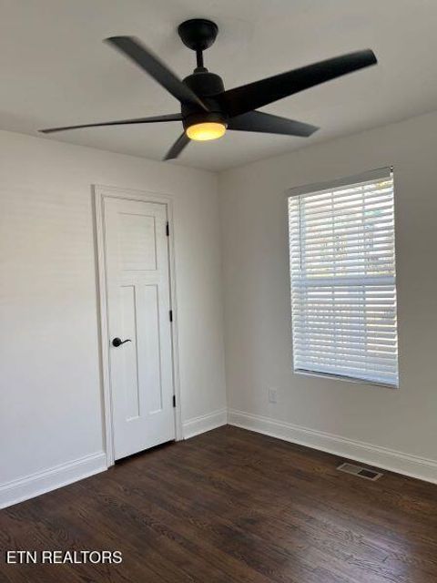 Tiny photo for 530 Watauga Ave, Knoxville, TN 37917 (MLS # 1327676)