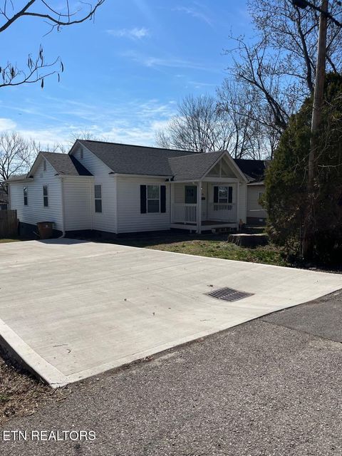 Tiny photo for 530 Watauga Ave, Knoxville, TN 37917 (MLS # 1327676)