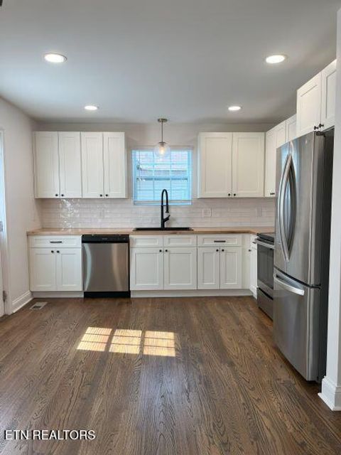 Tiny photo for 530 Watauga Ave, Knoxville, TN 37917 (MLS # 1327676)