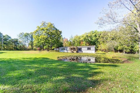 Photo of 130 Dripping Springs Court, Monterey, TN 38574 (MLS # 1319778)