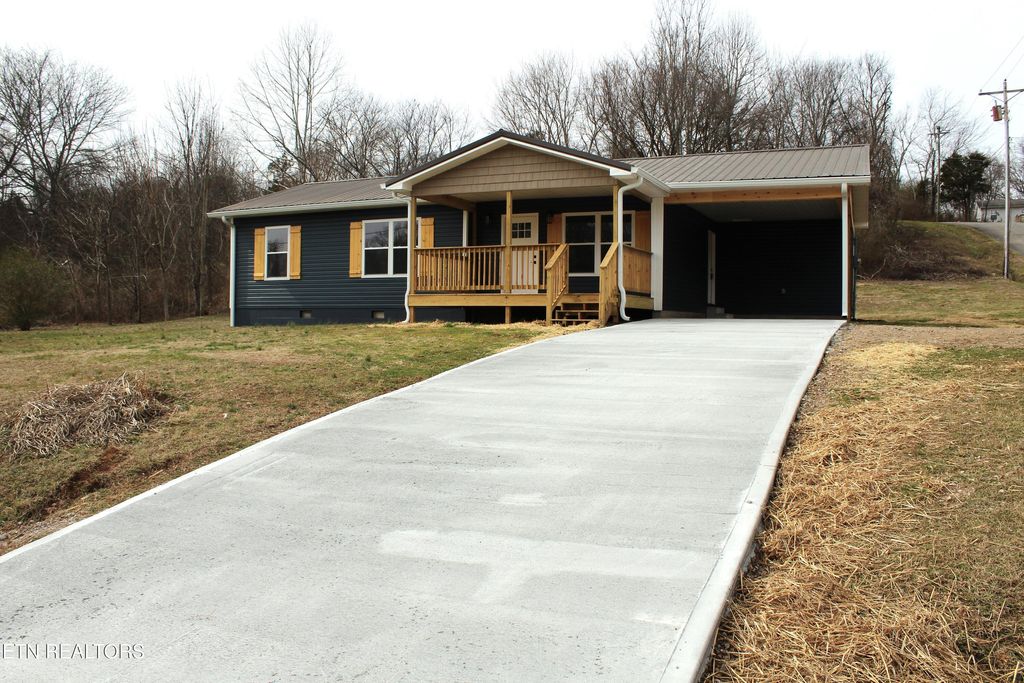 Photo of 189 Old Sweetwater Rd, Sweetwater, TN 37874 (MLS # 1329754)