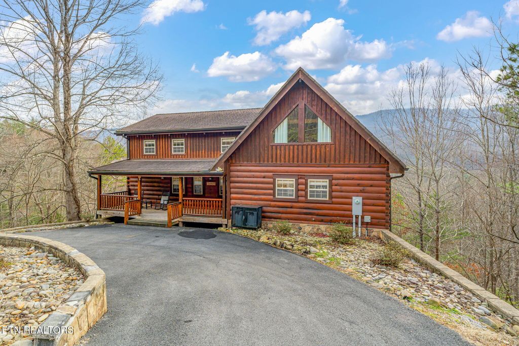 Photo of 206 Rodeo Drive, Gatlinburg, TN 37738 (MLS # 1329614)