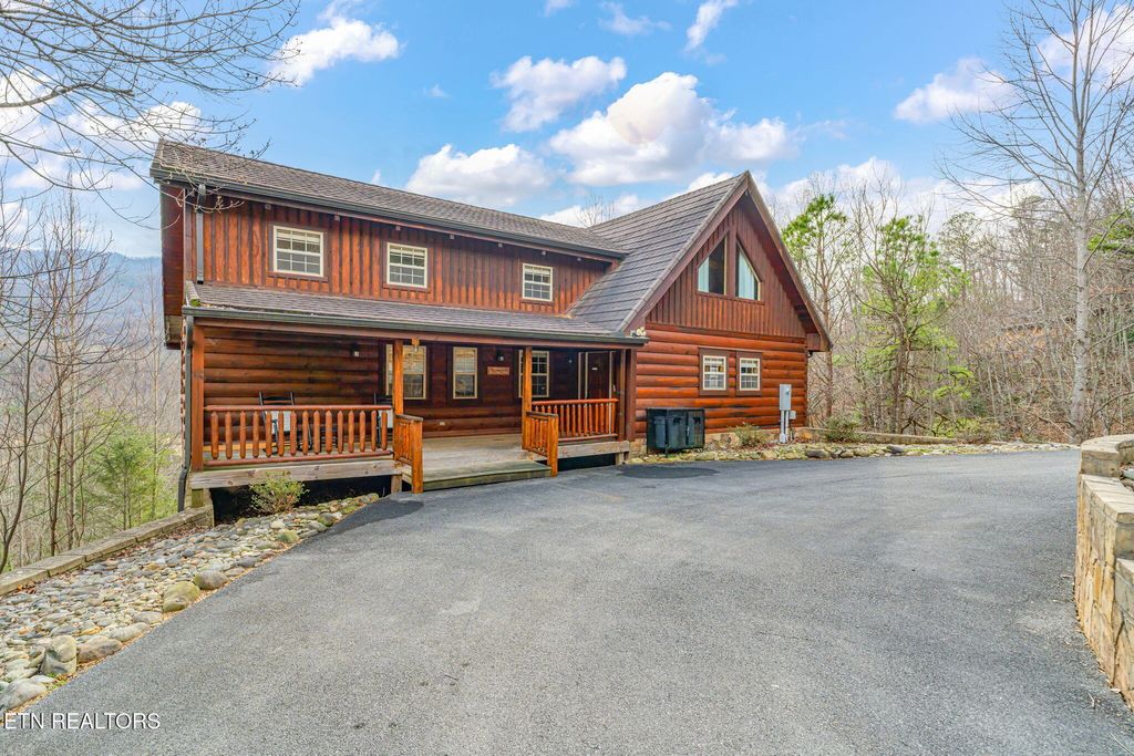 Photo of 206 Rodeo Drive, Gatlinburg, TN 37738 (MLS # 1329614)