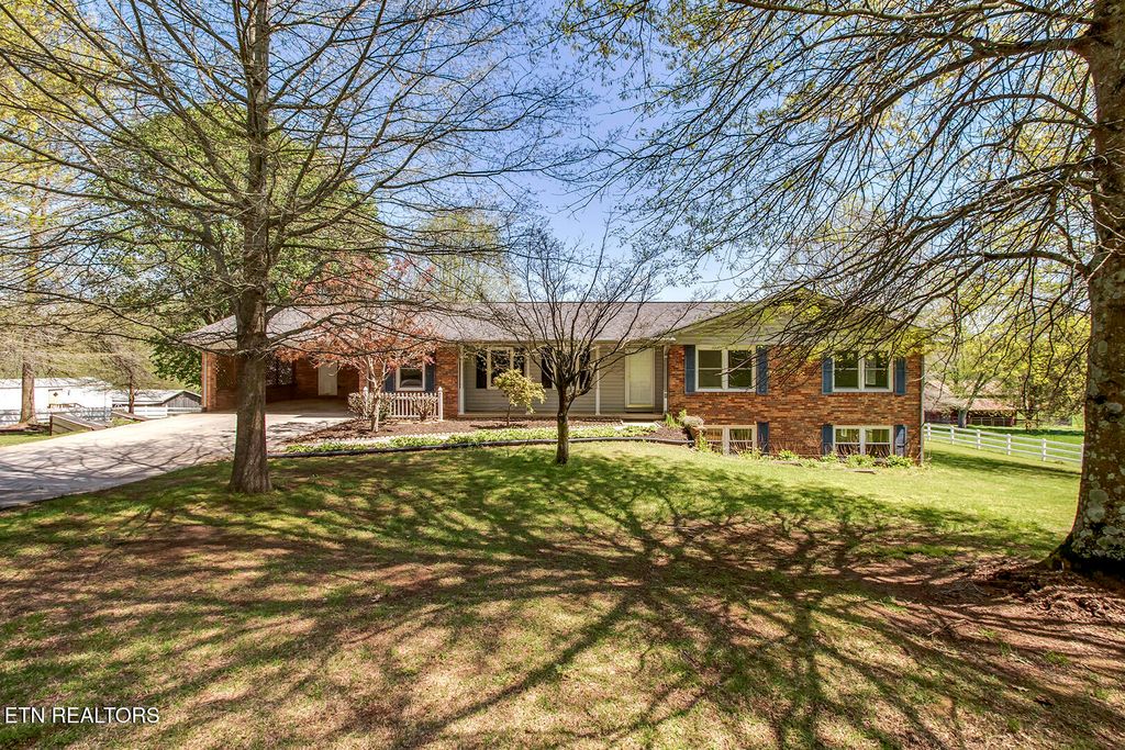Photo of 823 Old Harriman Hwy, Oliver Springs, TN 37840 (MLS # 1296826)