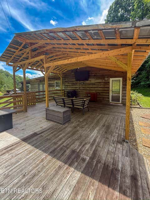 Tiny photo for 975 Keener Rd, Cosby, TN 37722 (MLS # 1346183)