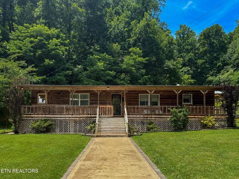 Photo of 975 Keener Rd, Cosby, TN 37722 (MLS # 1346183)