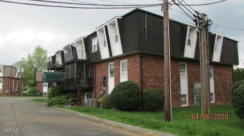 Photo of 1625 Woodrow Drive #401, Knoxville, TN 37918 (MLS # 1338343)