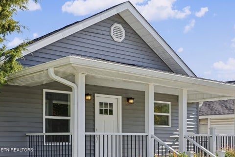 Tiny photo for 222 Morgan Ave, Harriman, TN 37748 (MLS # 1359777)