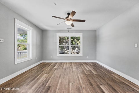 Tiny photo for 222 Morgan Ave, Harriman, TN 37748 (MLS # 1359777)