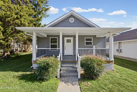 Tiny photo for 222 Morgan Ave, Harriman, TN 37748 (MLS # 1359777)