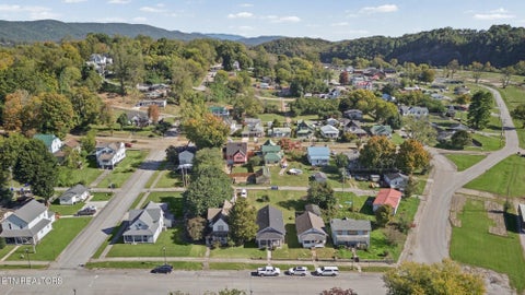 Tiny photo for 222 Morgan Ave, Harriman, TN 37748 (MLS # 1359777)