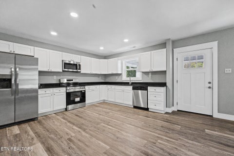 Tiny photo for 222 Morgan Ave, Harriman, TN 37748 (MLS # 1359777)