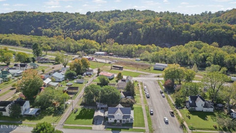 Tiny photo for 222 Morgan Ave, Harriman, TN 37748 (MLS # 1359777)