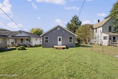 Tiny photo for 222 Morgan Ave, Harriman, TN 37748 (MLS # 1359777)