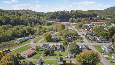 Tiny photo for 222 Morgan Ave, Harriman, TN 37748 (MLS # 1359777)