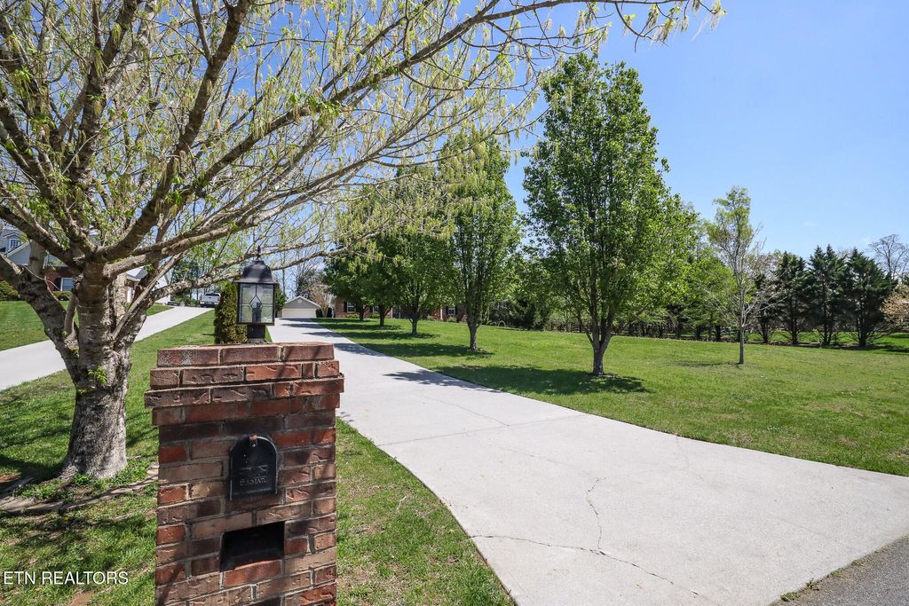 Photo of 780 Gateway Lane Ln, Seymour, TN 37865 (MLS # 1296361)