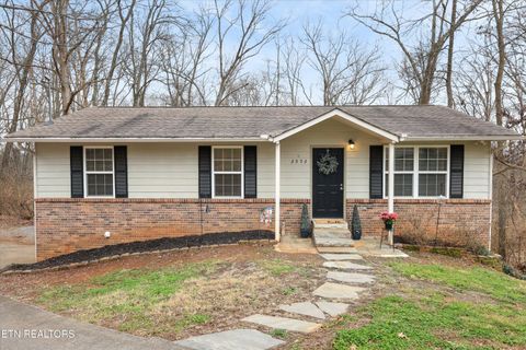 3353 Forest Heights Circle Lenoir City TN 37772