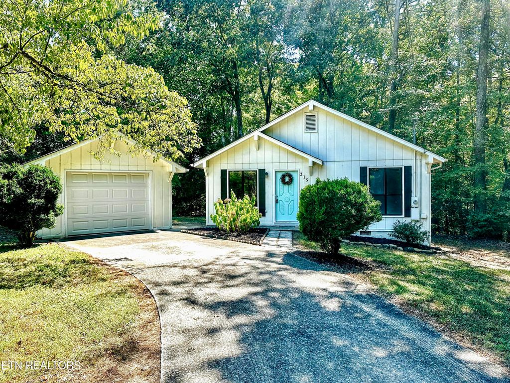 Photo of 215 Park Lane, Oliver Springs, TN 37840 (MLS # 1276259)