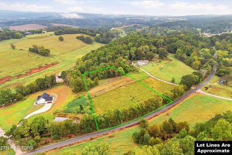 Photo of 4235 Cave Mill Rd, Maryville, TN 37804 (MLS # 1357342)