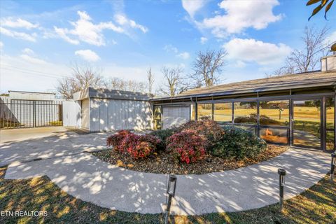 Tiny photo for 565 Hillcrest Circle, Etowah, TN 37331 (MLS # 1324604)