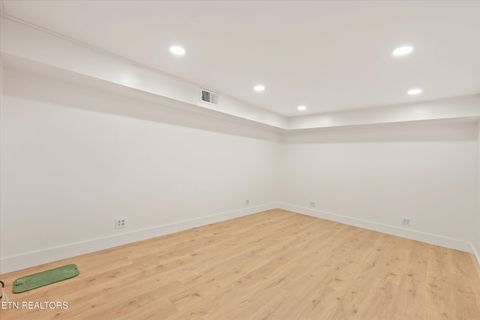 Tiny photo for 565 Hillcrest Circle, Etowah, TN 37331 (MLS # 1324604)