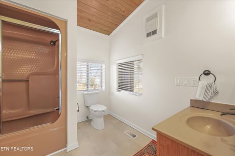 Tiny photo for 565 Hillcrest Circle, Etowah, TN 37331 (MLS # 1324604)