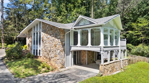 Photo of 8129 NW Ainsworth Drive, Knoxville, TN 37909 (MLS # 1350887)