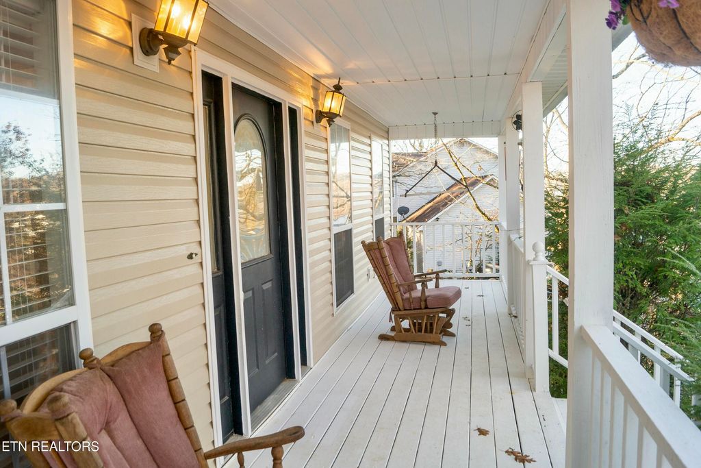 Photo of 140 Newport Way, Kingston, TN 37763 (MLS # 1284894)