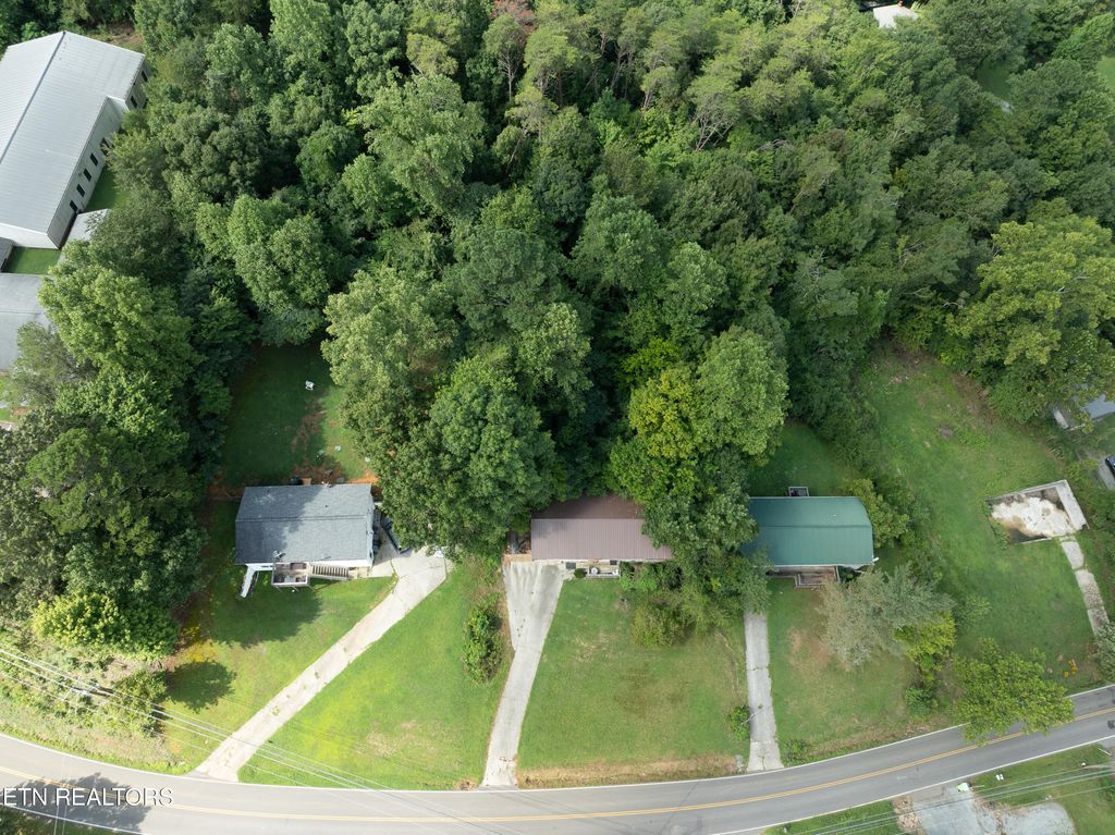 Photo of 3935 Wrights Ferry Rd, Louisville, TN 37777 (MLS # 1312379)