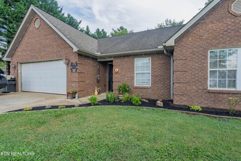 Photo of 1804 Kittrell Ave, Maryville, TN 37804 (MLS # 1350883)