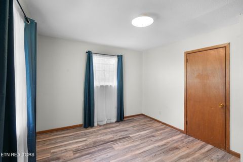 Tiny photo for 133 Bunch Lane, Clinton, TN 37716 (MLS # 1337370)