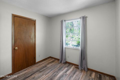 Tiny photo for 133 Bunch Lane, Clinton, TN 37716 (MLS # 1337370)