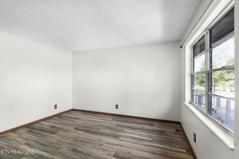 Tiny photo for 133 Bunch Lane, Clinton, TN 37716 (MLS # 1337370)