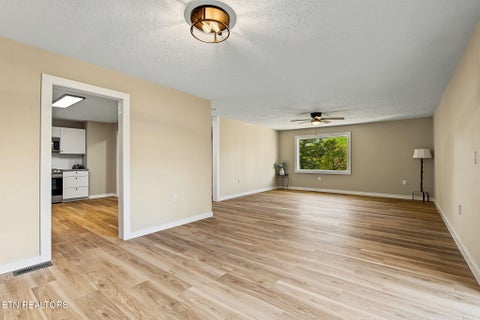 Tiny photo for 28678 Rhea County Hwy, Spring City, TN 37381 (MLS # 1360361)