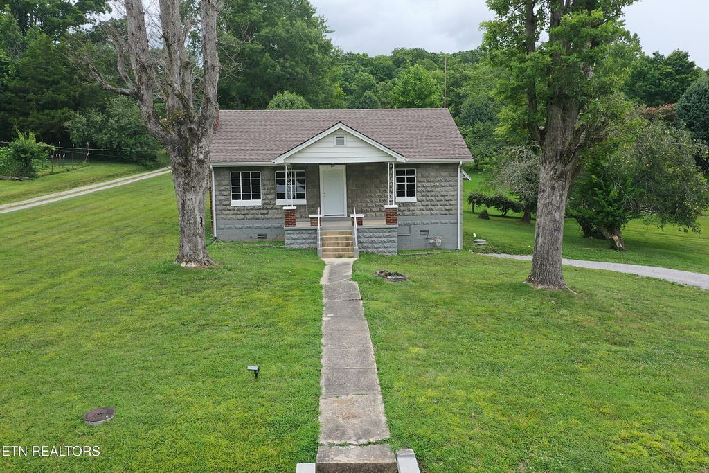 Photo of 231 Galloway Drive, Helenwood, TN 37755 (MLS # 1347767)
